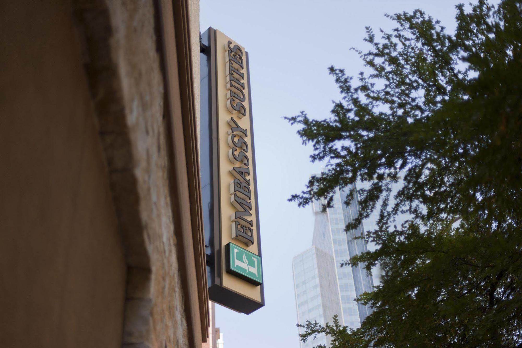 Embassy Suites Fort Worth - Downtown Exterior foto